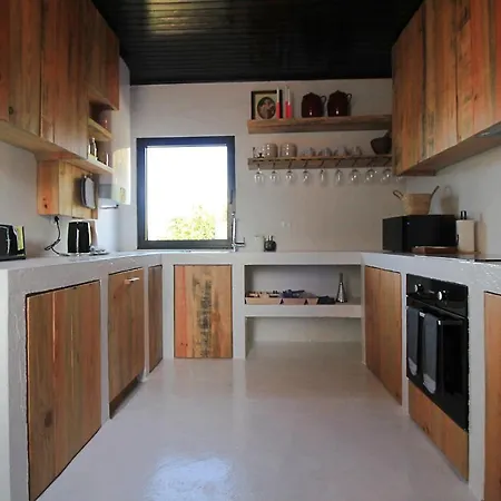 Cornelia, Vakantiehuis *